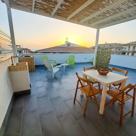 Bluesea & Greenmarine Apartment